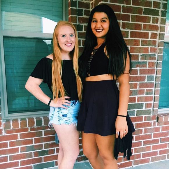 Meet your Posher, Isabella - Picture 1 of 1